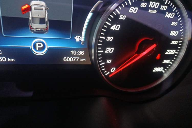 Used Hongqi H5 2019 30TD Dynamic Edition Odometer Close Up
