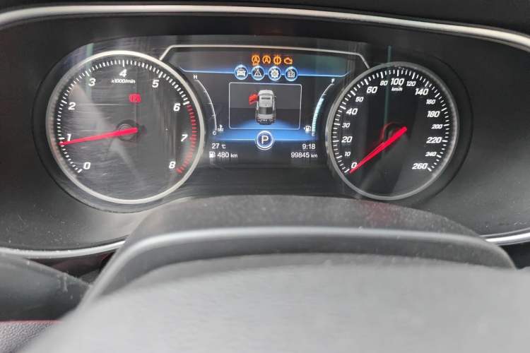 Used Hongqi H5 2019 30TD Dynamic Edition Odometer Close Up