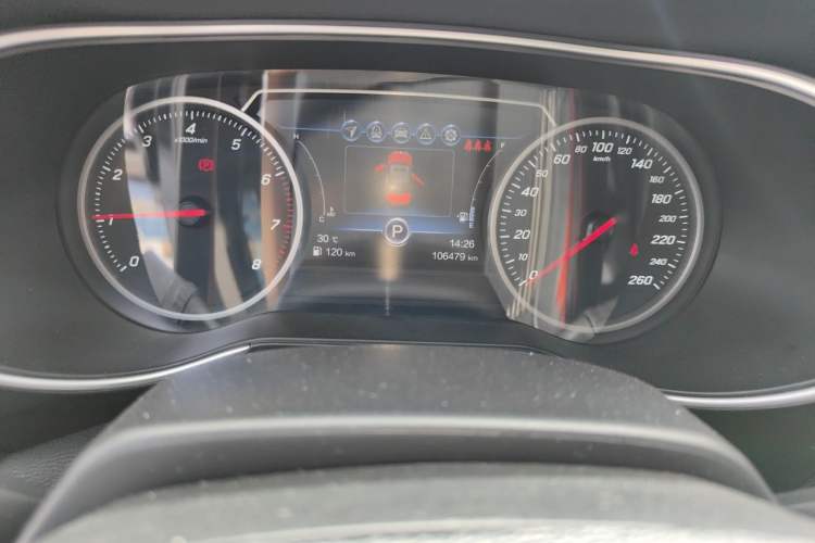 Used Hongqi H5 2019 30TD Smart Connect Dynamic Edition Odometer Close Up