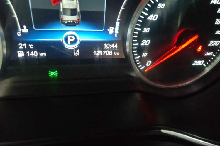 Used Hongqi H5 2019 30TD Dynamic Edition Odometer Close Up