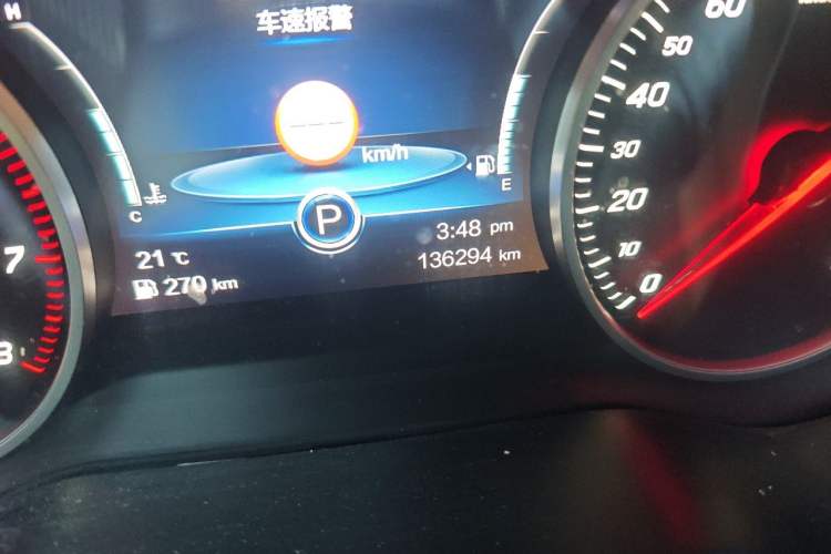 Used Hongqi H5 2019 30TD Dynamic Edition Odometer Close Up