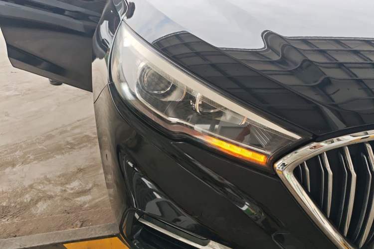 Used Hongqi H5 2019 30TD Smart Connect Dynamic Edition Right Front Headlight