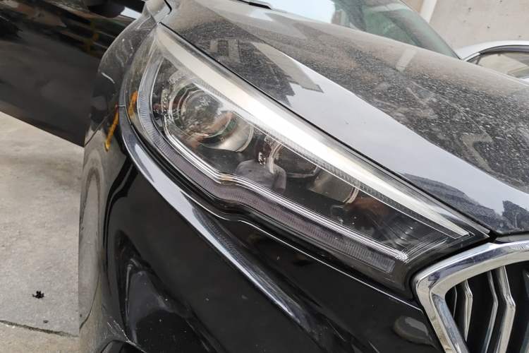 Used Hongqi H5 2019 30TD Dynamic Edition Right Front Headlight