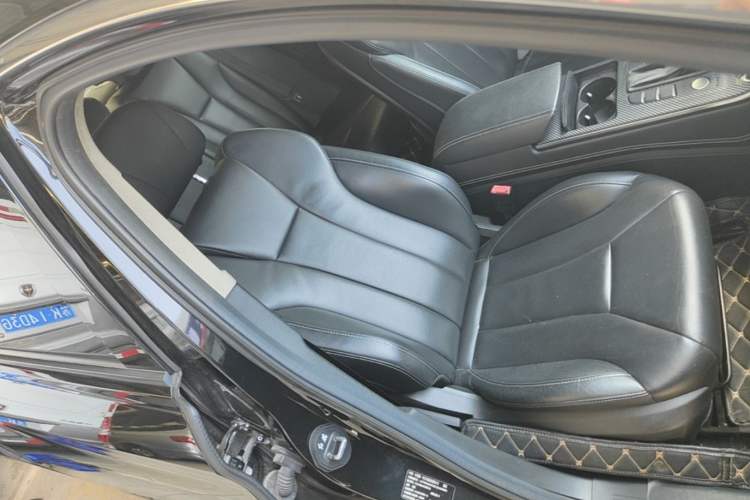 Used Hongqi H5 2019 30TD Dynamic Edition Right Front Seat