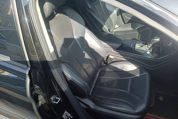 Used Hongqi H5 2019 30TD Dynamic Edition Right Front Seat