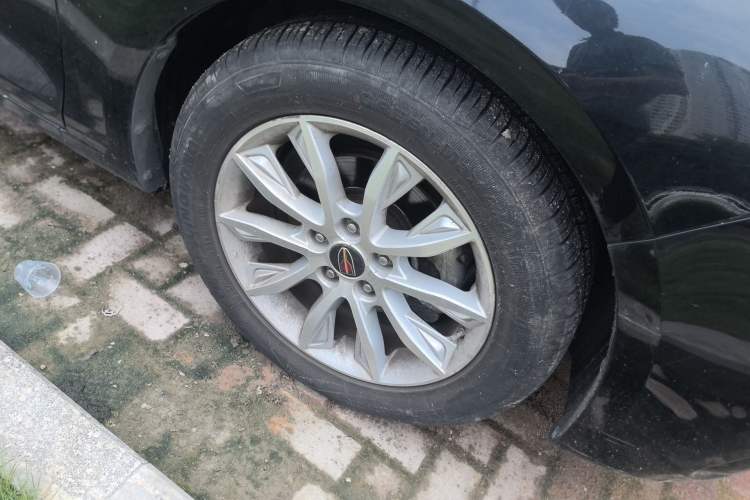Used Hongqi H5 2019 30TD Dynamic Edition Right Front Wheel Hub