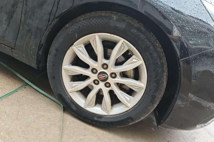 Used Hongqi H5 2019 30TD Dynamic Edition Right Front Wheel Hub