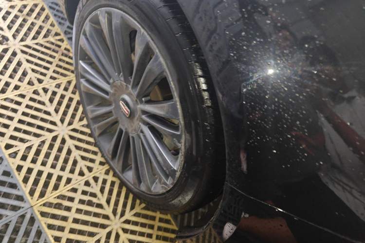 Used Hongqi H5 2019 30TD Smart Connect Dynamic Edition Right Front Wheel Hub