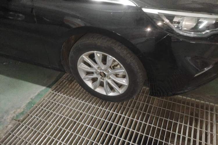 Used Hongqi H5 2019 30TD Dynamic Edition Right Front Wheel Hub