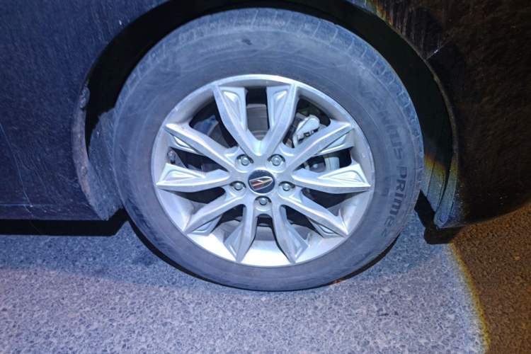 Used Hongqi H5 2019 30TD Dynamic Edition Right Front Wheel Hub