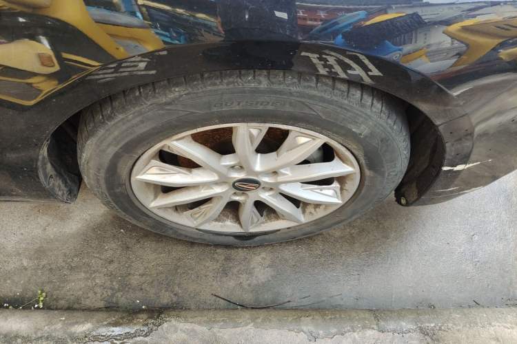 Used Hongqi H5 2019 30TD Dynamic Edition Right Front Wheel Hub