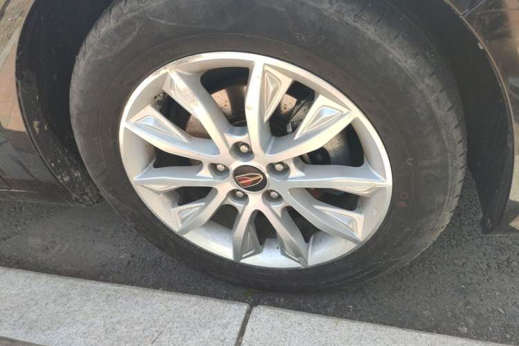 Used Hongqi H5 2019 30TD Dynamic Edition Right Front Wheel Hub