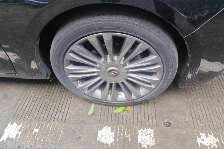 Used Hongqi H5 2019 30TD Dynamic Edition Right Front Wheel Hub
