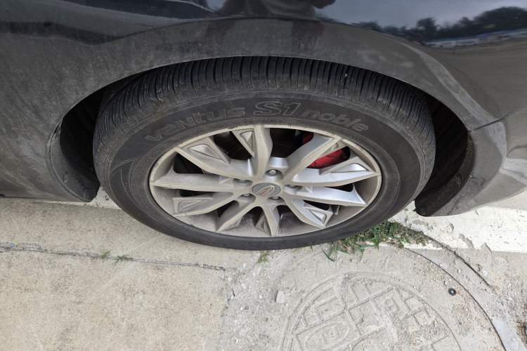 Used Hongqi H5 2019 30TD Dynamic Edition Right Front Wheel Hub