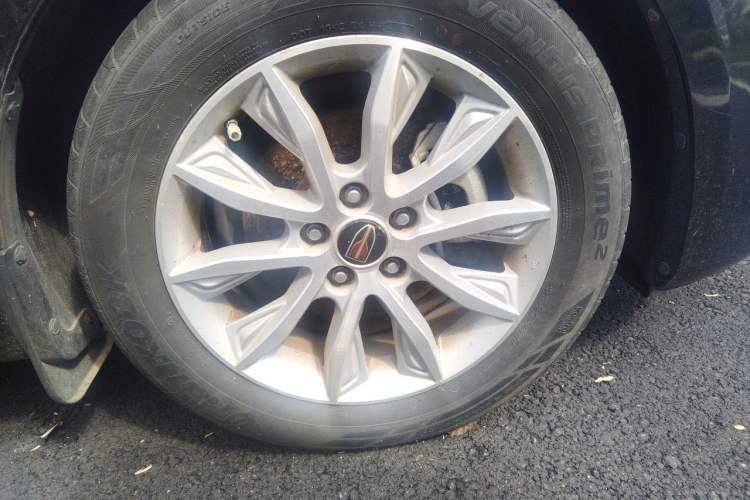 Used Hongqi H5 2019 30TD Dynamic Edition Right Front Wheel Hub
