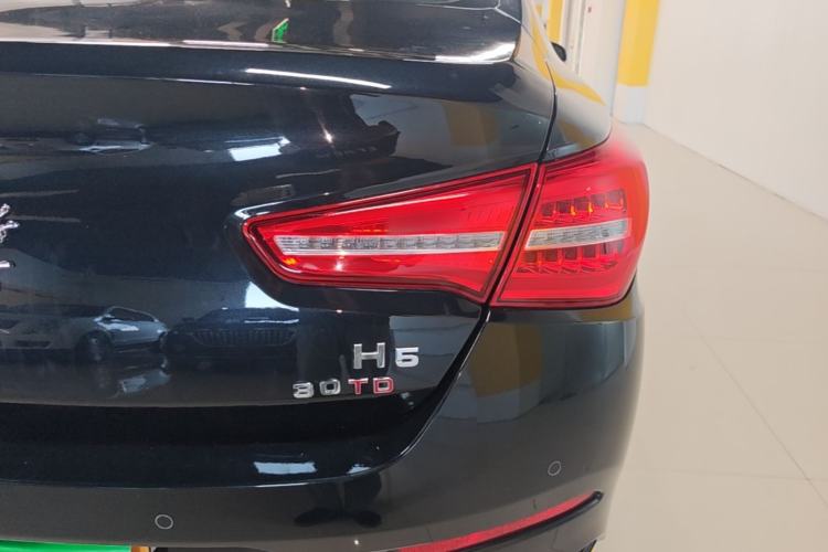 Used Hongqi H5 2019 30TD Dynamic Edition Right Rear Taillight