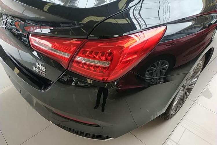 Used Hongqi H5 2019 30TD Smart Connect Enjoy Edition Right Rear Taillight
