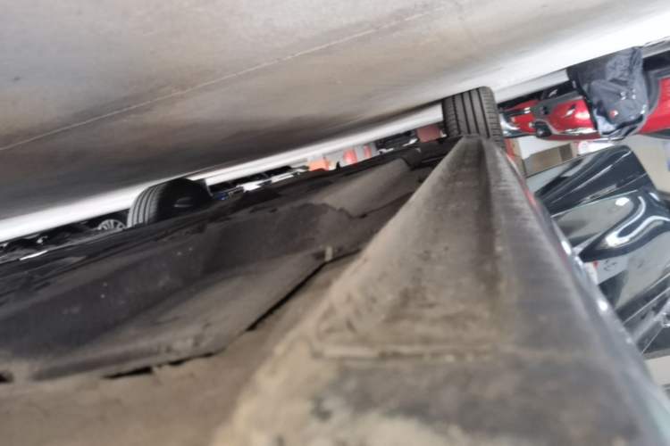 Used Hongqi H5 2019 30TD Dynamic Edition Right Side Sill
