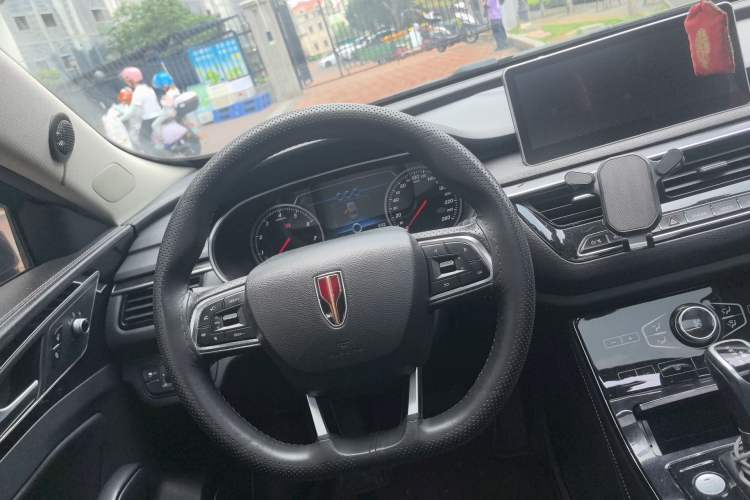 Used Hongqi H5 2019 30TD Dynamic Edition Steering Wheel