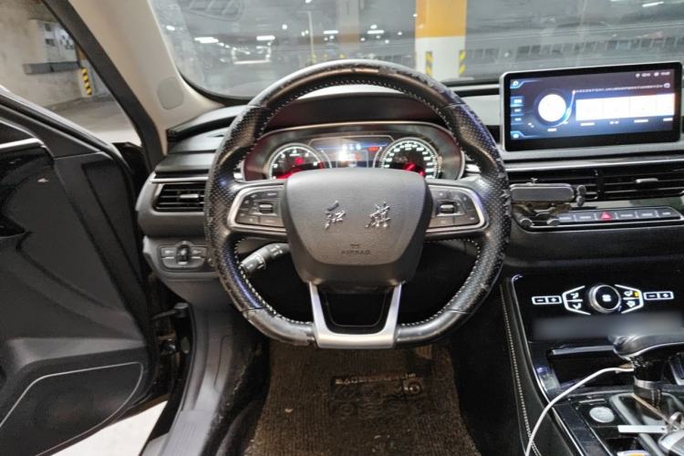Used Hongqi H5 2019 30TD Smart Connect Dynamic Edition Steering Wheel