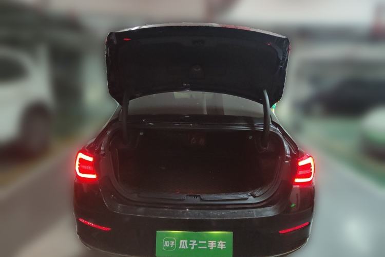 Used Hongqi H5 2019 30TD Dynamic Edition Trunk