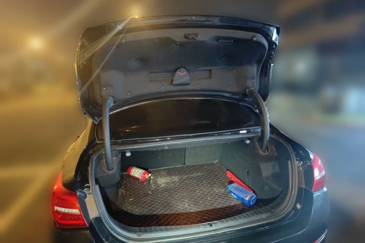 Used Hongqi H5 2019 30TD Smart Connect Enjoy Edition Trunk