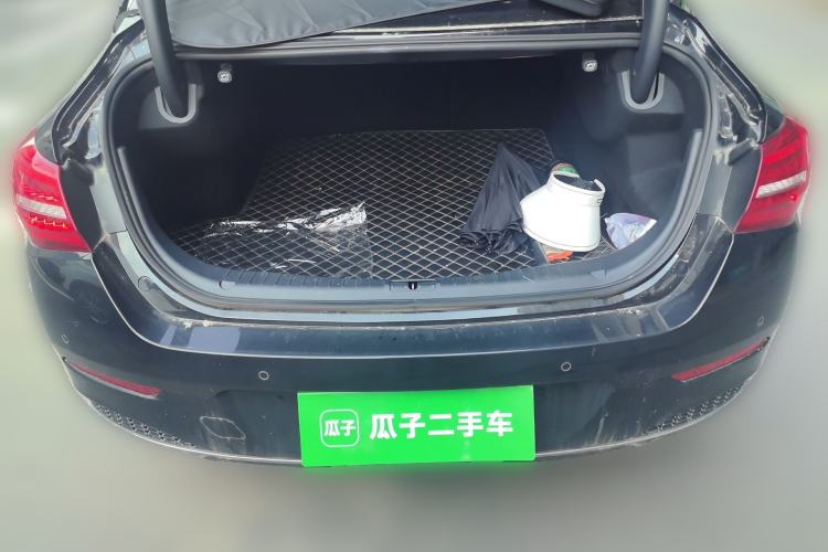 Used Hongqi H5 2019 30TD Dynamic Edition Trunk