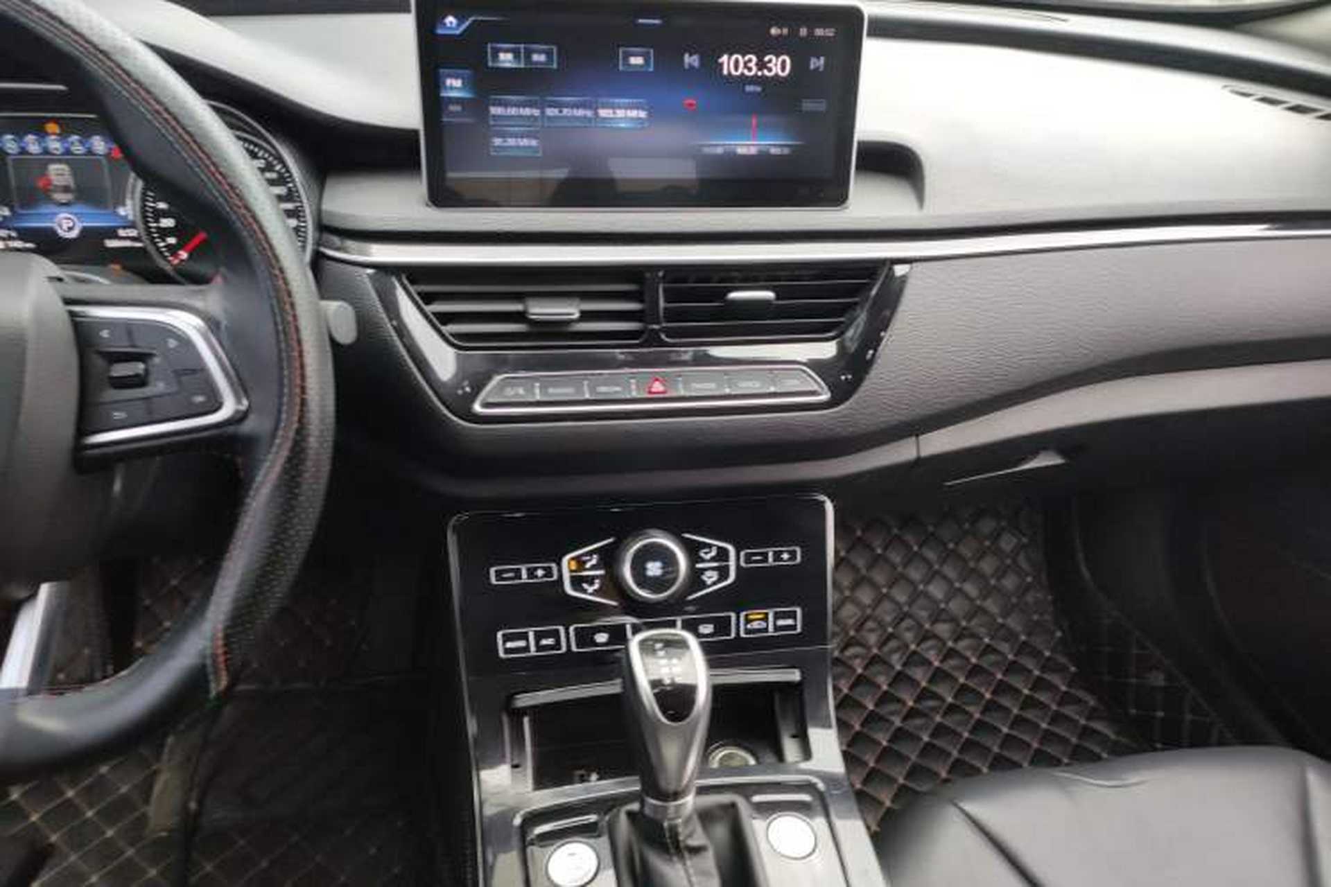 Used Hongqi H5 2019 30TD Dynamic Edition Audio And AC Panel