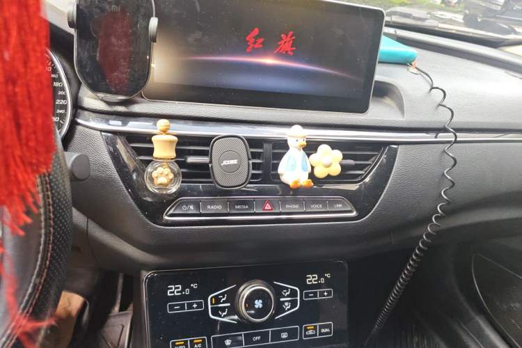 Used Hongqi H5 2019 30TD Dynamic Edition Audio And AC Panel