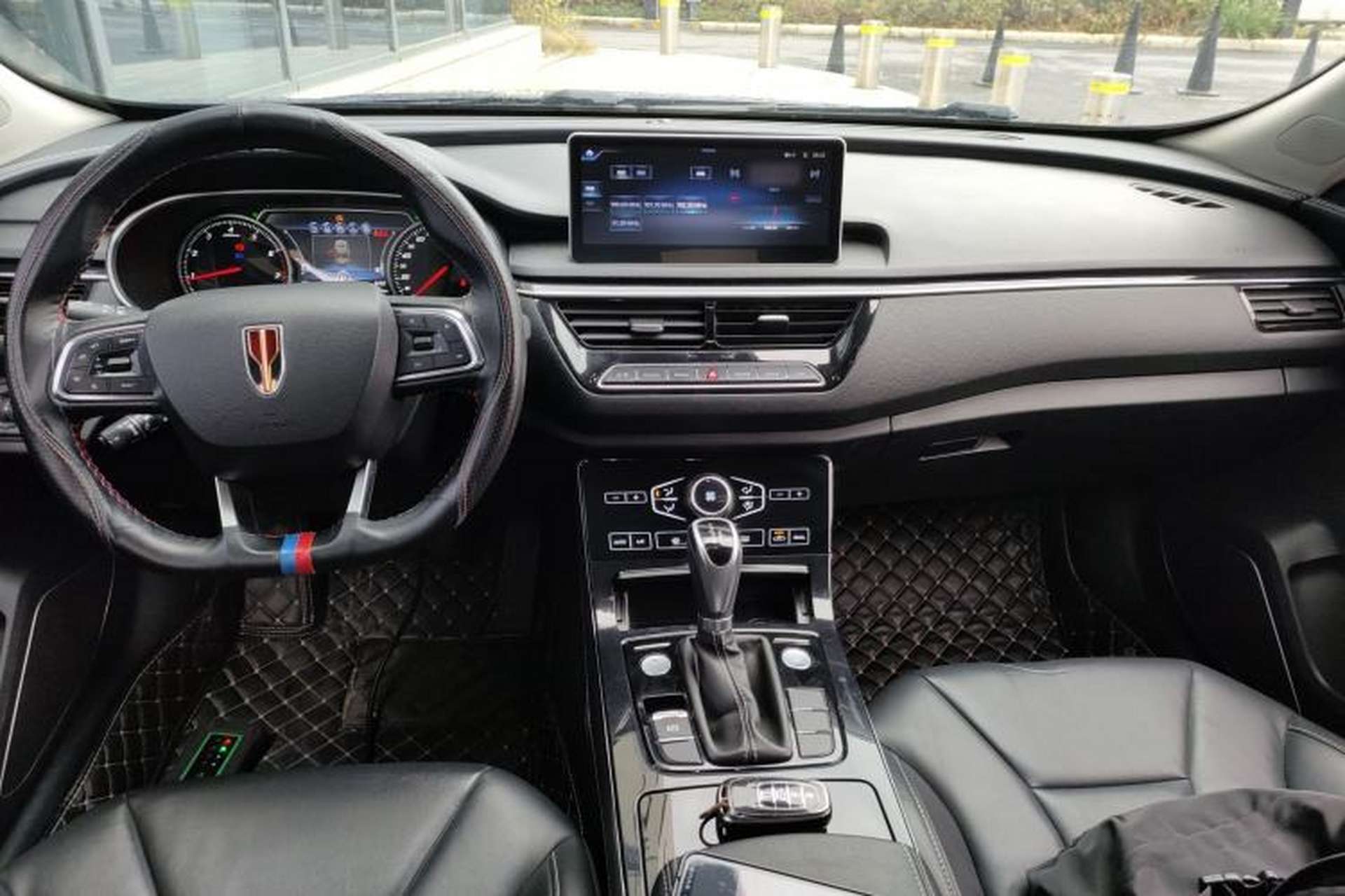 Used Hongqi H5 2019 30TD Dynamic Edition Center Console