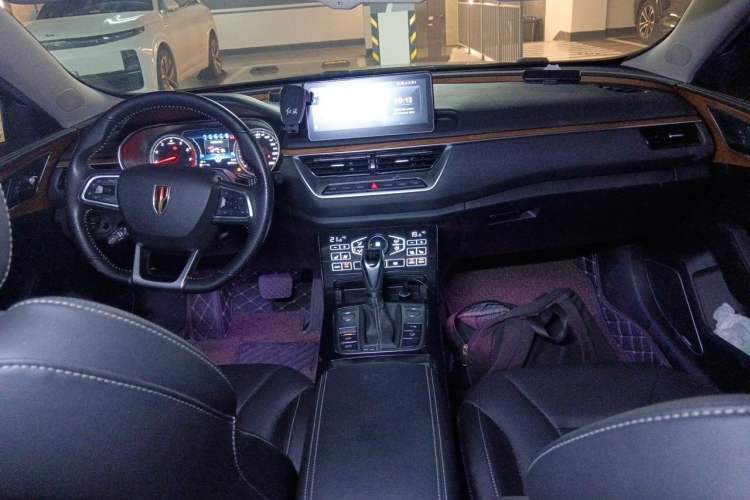 Used Hongqi H5 2019 30TD Smart Connect Enjoy Edition Center Console