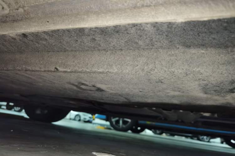 Used Hongqi H5 2019 30TD Dynamic Edition Chassis Front Left