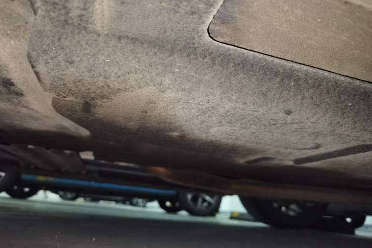 Used Hongqi H5 2019 30TD Dynamic Edition Chassis Rear Left