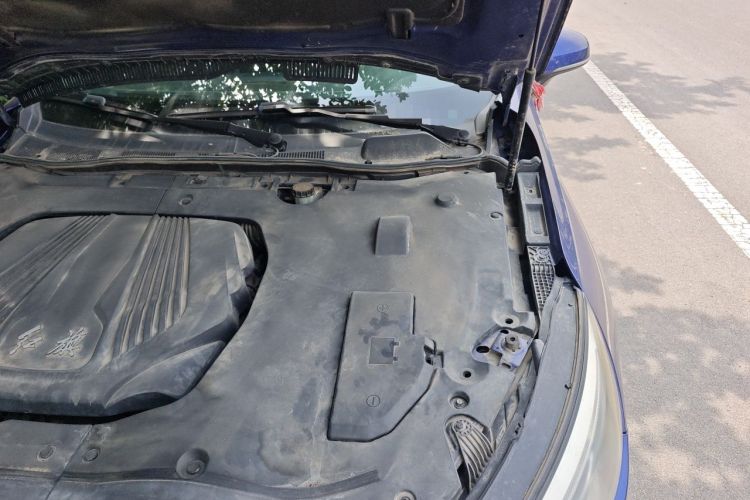 Used Hongqi H5 2019 30TD Dynamic Edition Engine Bay Left