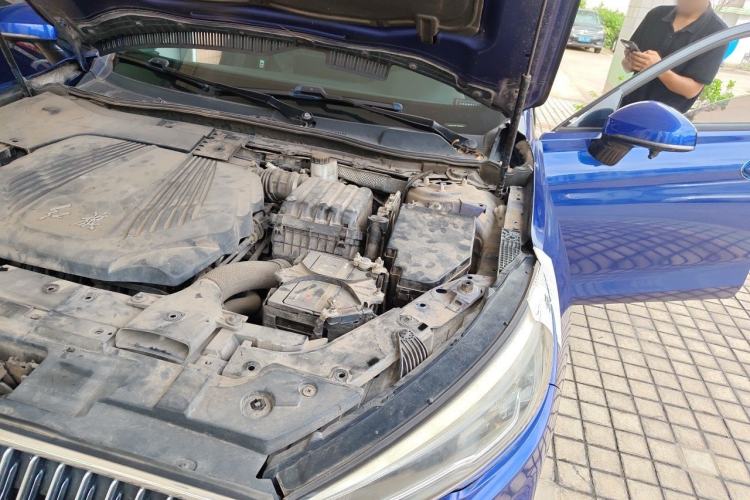 Used Hongqi H5 2019 30TD Dynamic Edition Engine Bay Left