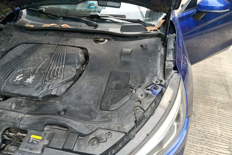 Used Hongqi H5 2019 30TD Dynamic Edition Engine Bay Left