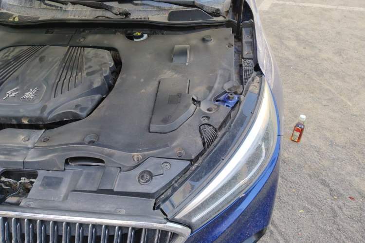 Used Hongqi H5 2019 30TD Dynamic Edition Engine Bay Left