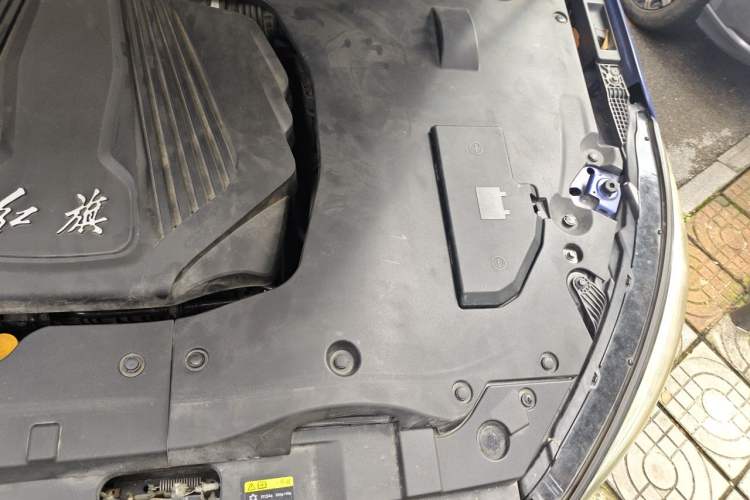 Used Hongqi H5 2019 30TD Dynamic Edition Engine Bay Left