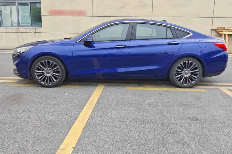 Used Hongqi H5 2019 30TD Smart Connect Dynamic Edition Exterior 3