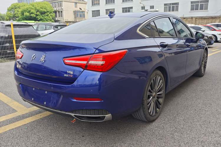 Used Hongqi H5 2019 30TD Smart Connect Dynamic Edition Exterior 4