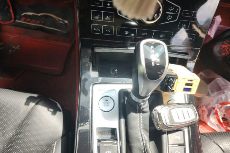Used Hongqi H5 2019 30TD Smart Connect Enjoy Edition Gear Lever