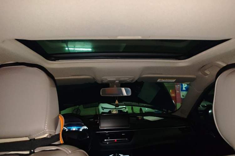 Used Hongqi H5 2019 30TD Dynamic Edition Headliner