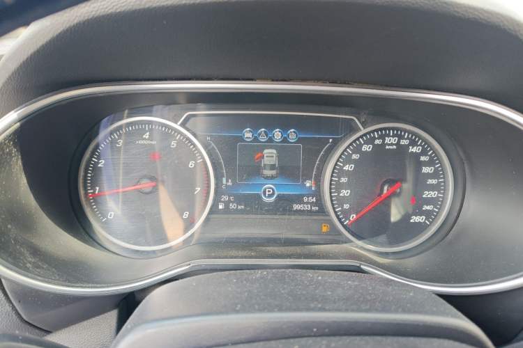 Used Hongqi H5 2019 30TD Dynamic Edition Instrument Cluster