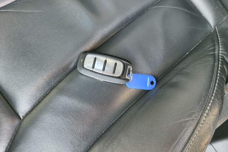Used Hongqi H5 2019 30TD Dynamic Edition Interior 1