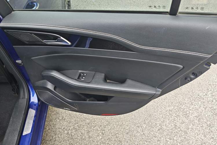 Used Hongqi H5 2019 30TD Smart Connect Dynamic Edition Interior 6