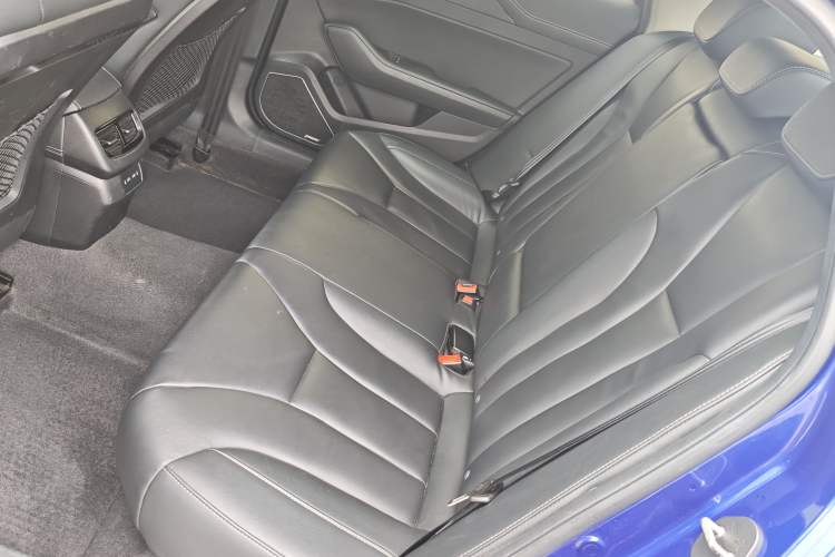 Used Hongqi H5 2019 30TD Smart Connect Dynamic Edition Interior 7