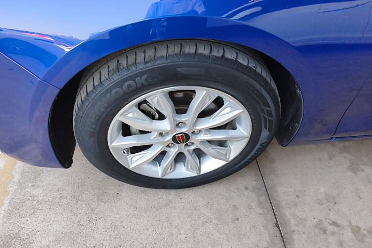 Used Hongqi H5 2019 30TD Dynamic Edition Left Front Wheel Hub