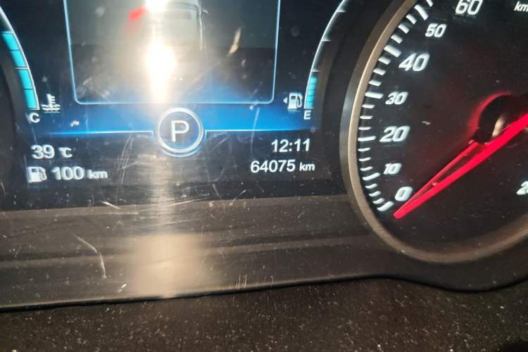 Used Hongqi H5 2019 30TD Dynamic Edition Odometer Close Up