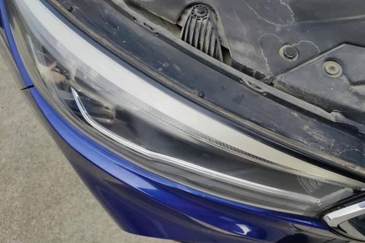 Used Hongqi H5 2019 30TD Smart Connect Dynamic Edition Right Front Headlight