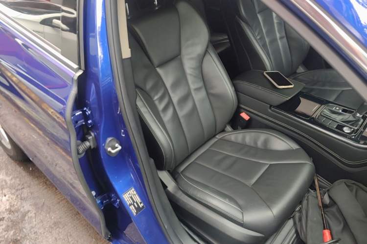 Used Hongqi H5 2019 30TD Dynamic Edition Right Front Seat
